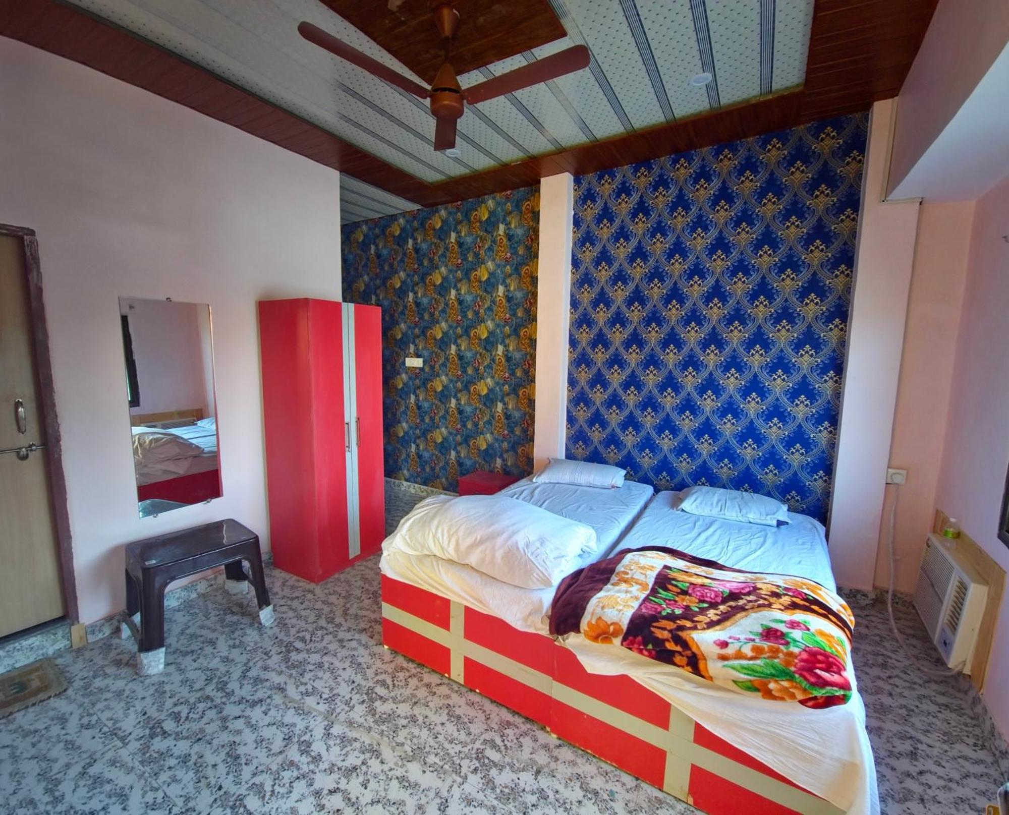 Hotel Kalika P Guest House Varanasi Exterior foto